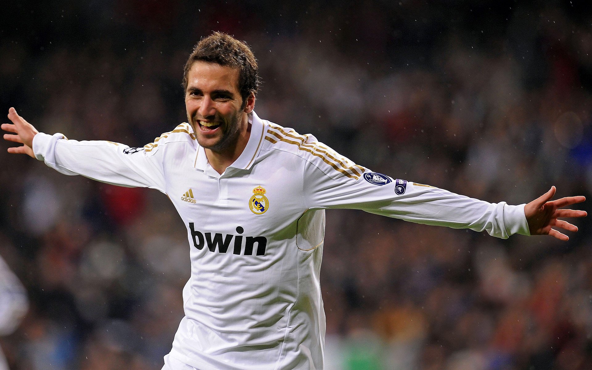 星空体育官网入口-凯塞多:我的角色非常重要客场战胜强队份量足,凯撒和凯多